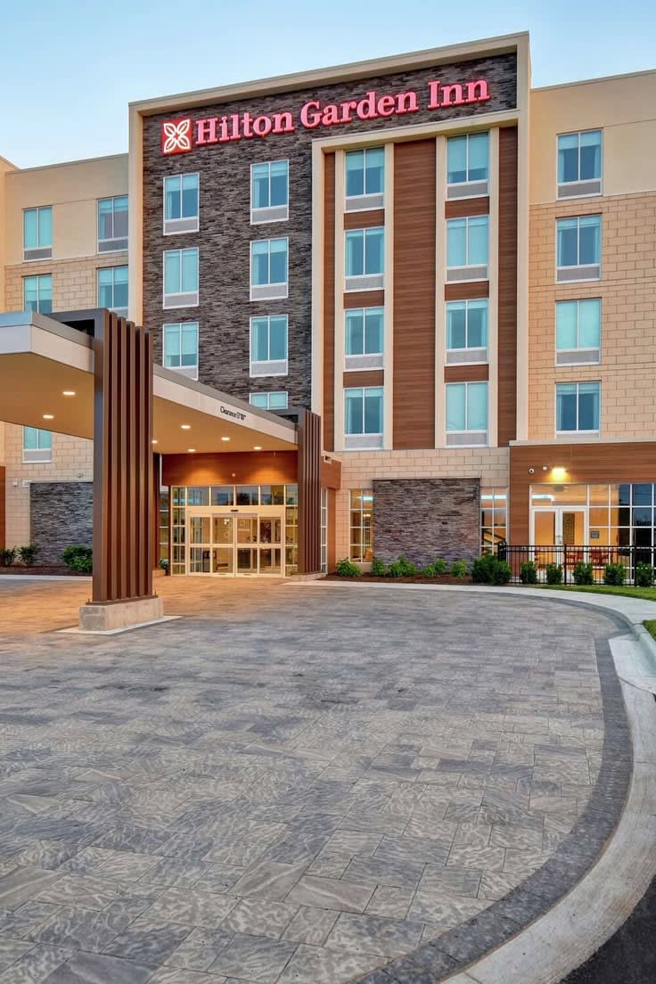 Hilton Garden Inn photo 1